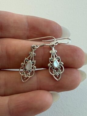 Vintage Sterling Silver Opal Filigree Dangle Earrings